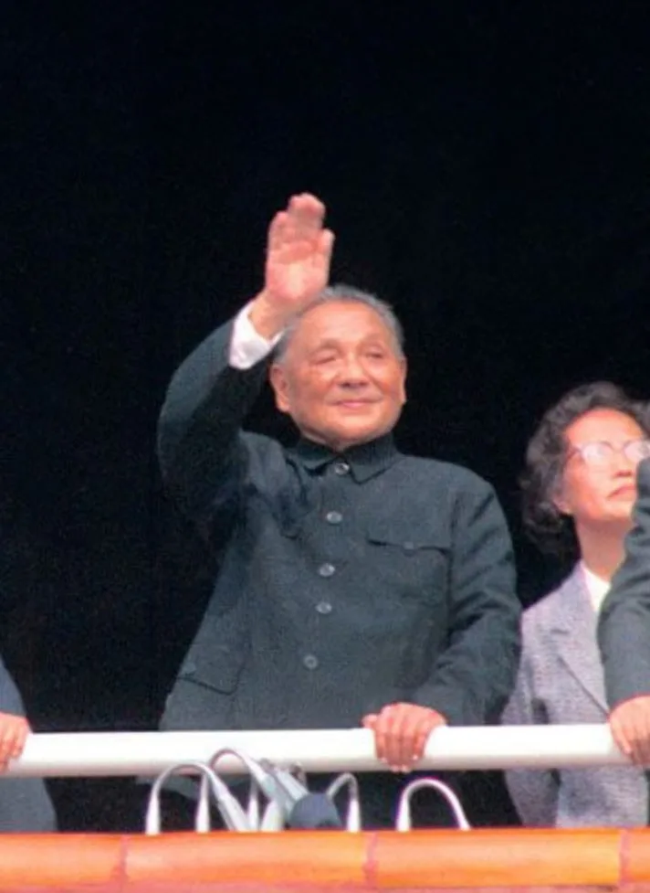 国庆35周年大阅兵